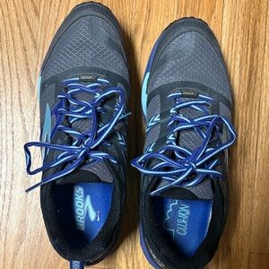 Brooks Athletic Shoes in Gray and Blue